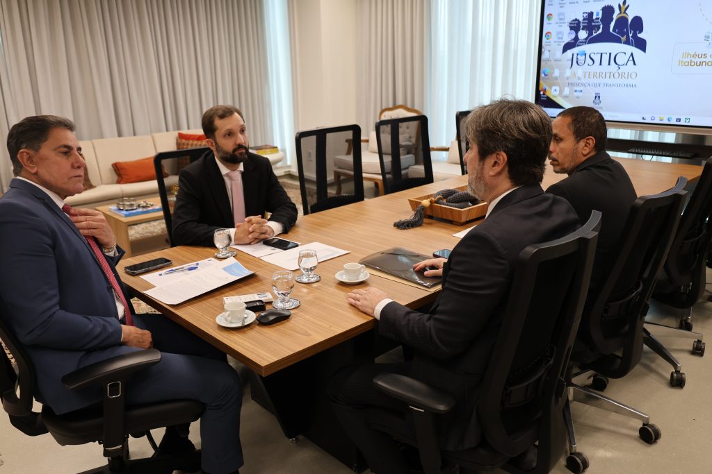 20/07/2026 - Presidente do TJBA se reúne com representantes da Advocacia-Geral da União