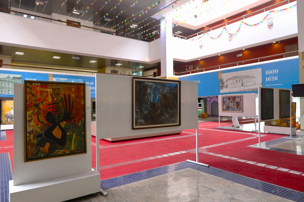08/07/2026 - Exposição no átrio do TJBA – Artista Izana Fiterman   