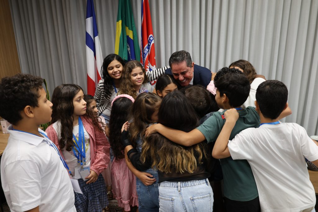 Crianças e Adolescentes aprendem sobre o funcionamento do Judiciário no Projeto 'Servidor por 1 dia'