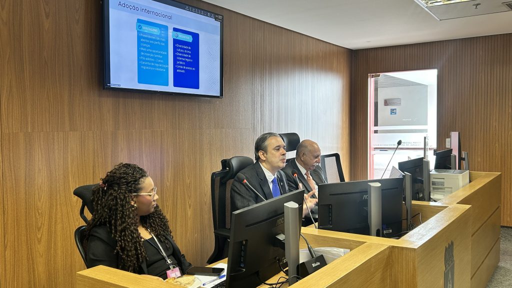TJBA promove reunião para ampliação e fortalecimento do processo de adoção internacional