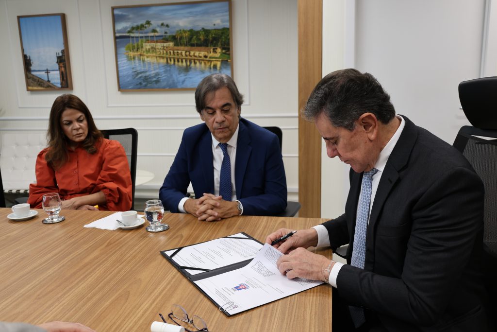 Avanço na qualificação das decisões judiciais para o cidadão é foco de Termo de Cooperação Técnica entre o TJBA e Associação dos Procuradores do Estado  