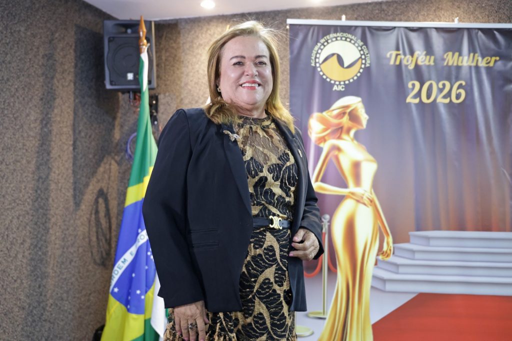 01/06/2026 - Desembargadora Nágila Brito recebe o Troféu Mulher 2026 pela Academia Internacional de Cultura  