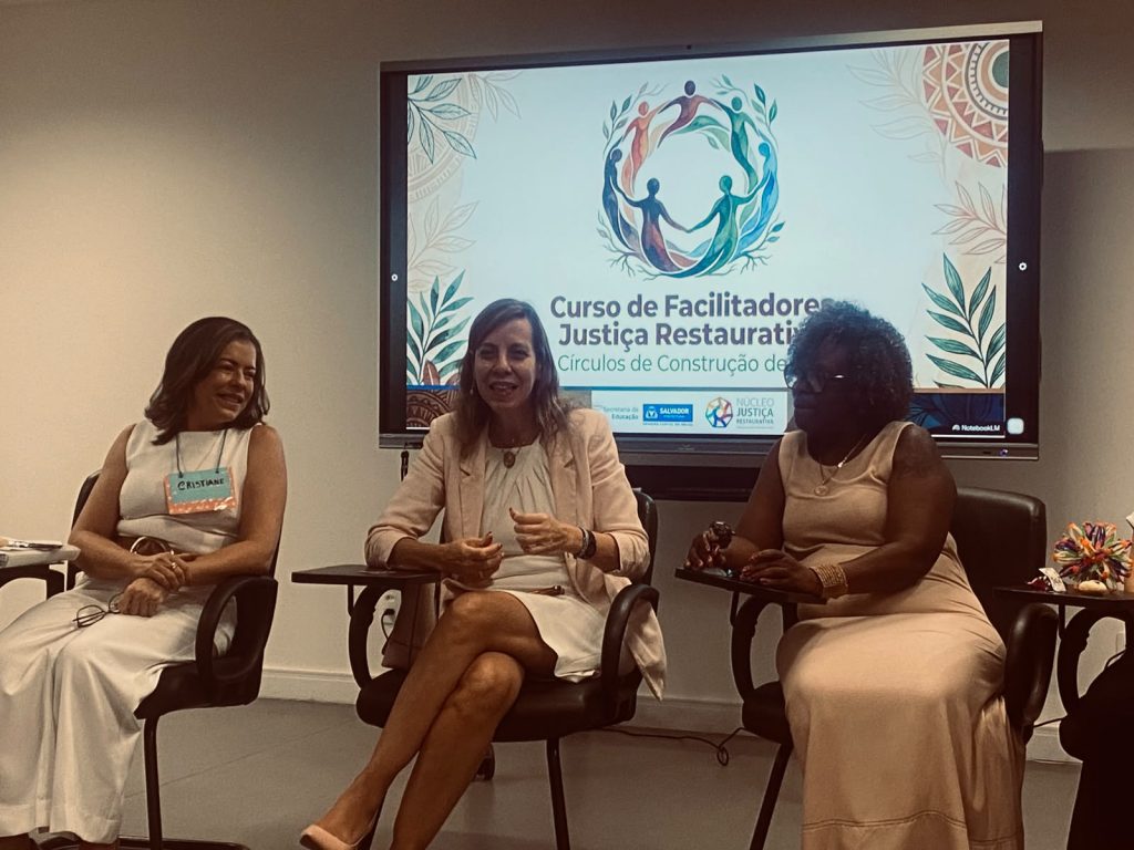 15/07/2026 - Curso Formação de Facilitadores em Processos Circulares - Círculos de Construção de Paz (não conflitivo) - CCP JR na Educação, Turma 01  