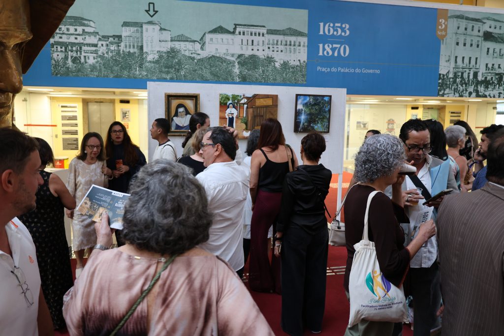 TJBA recebe exposição em homenagem a Santa Dulce dos Pobres   