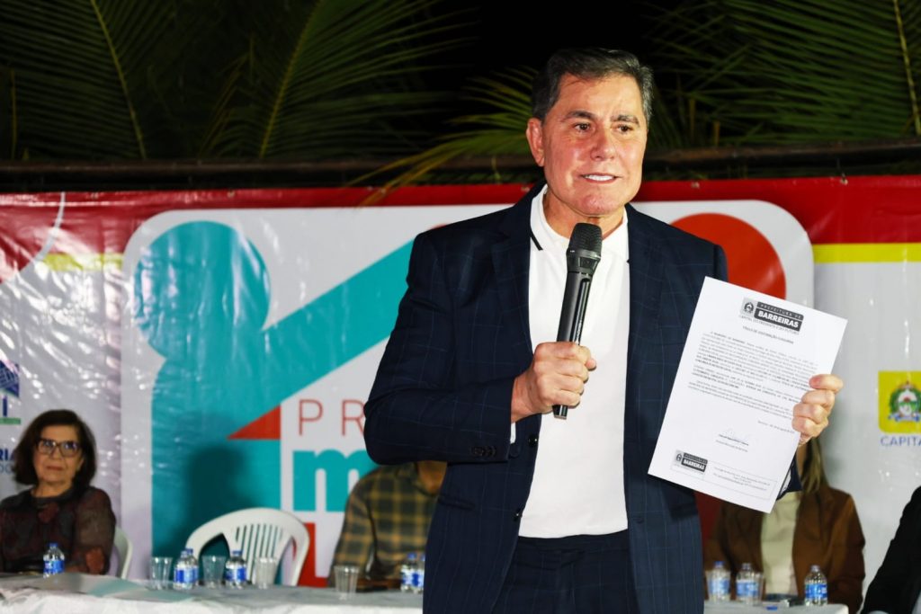 TJBA participa da entrega de 277 títulos de propriedade de imóveis a moradores de Barreiras  
