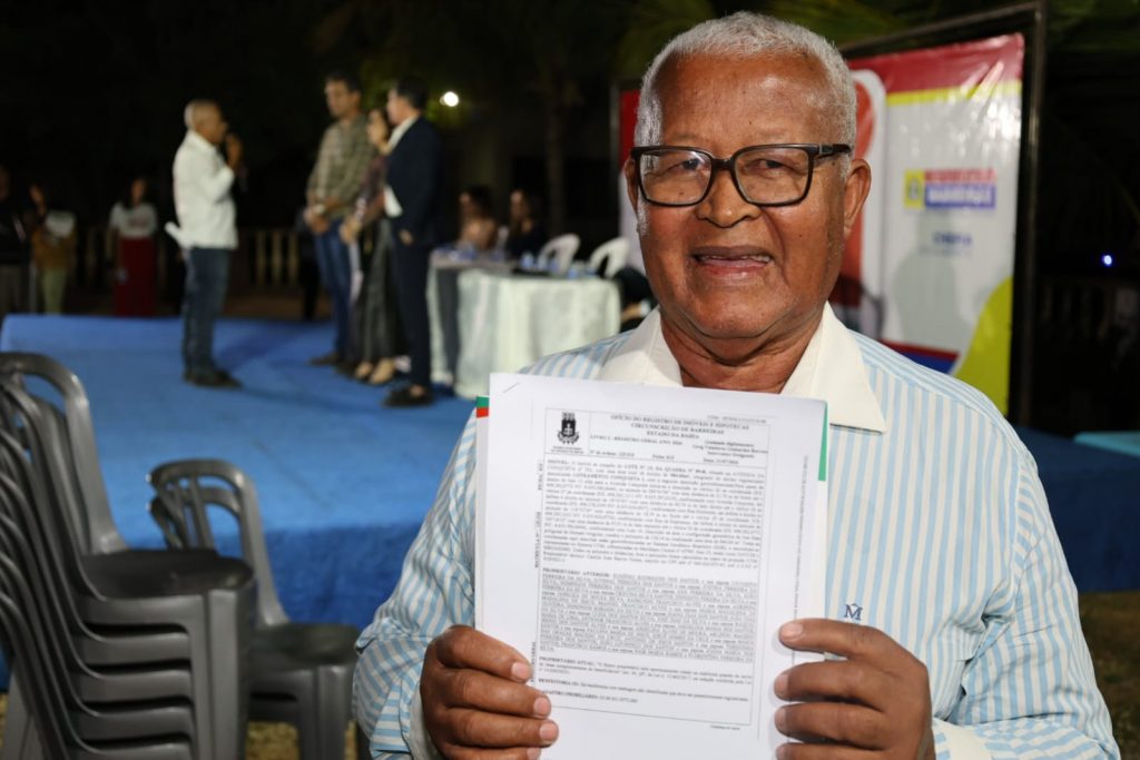 TJBA participa da entrega de 277 títulos de propriedade de imóveis a moradores de Barreiras  