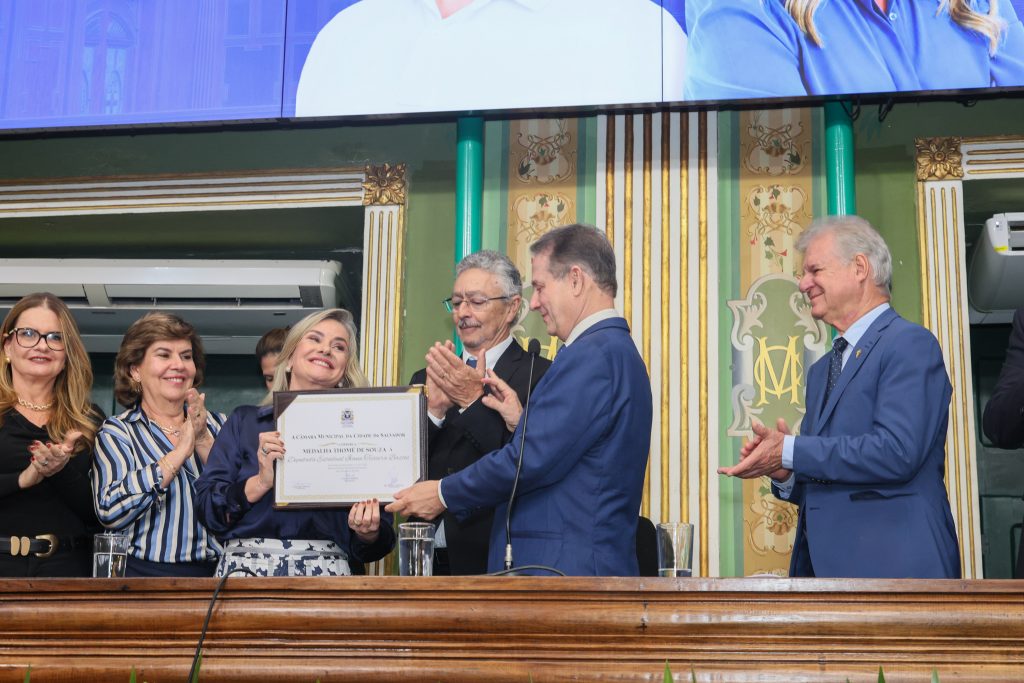 05-08-2026 - Medalha Thomé de Souza para a Ivana Bastos, Presidente da ALBA