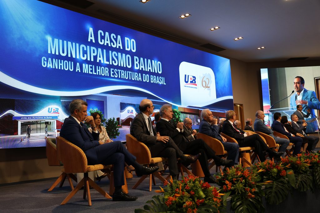 13-08-2026 - Outorga da Comenda Governador João Durval Carneiro ao Presidente do TJBA