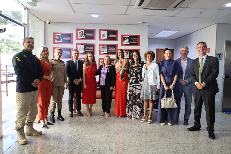 Agosto Lilás: TJBA reforça atuação em rede no lançamento do Banco Vermelho no MPF-BA   