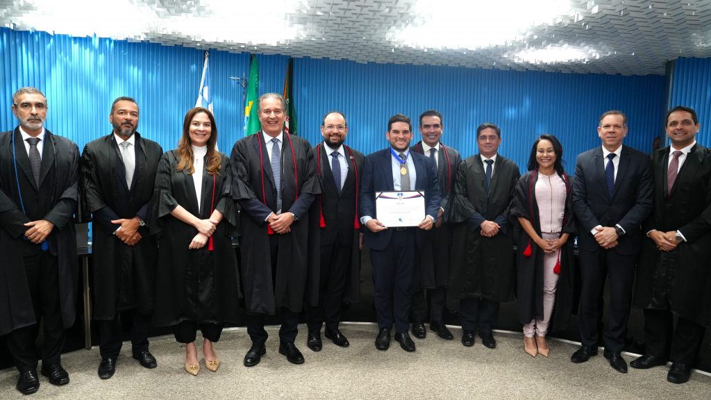 13/08/2026 - Medalha do Mérito Eleitoral (TRE)