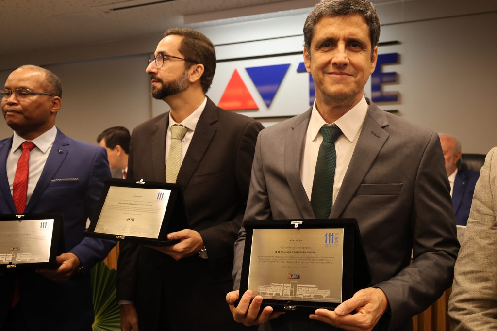 21/08/2026 - TJBA prestigia os 111 anos de fundação do TCE  