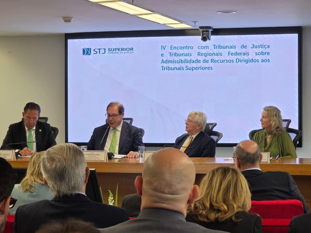 TJBA discute admissibilidade recursal e juízo de conformidade em encontro nacional no STJ