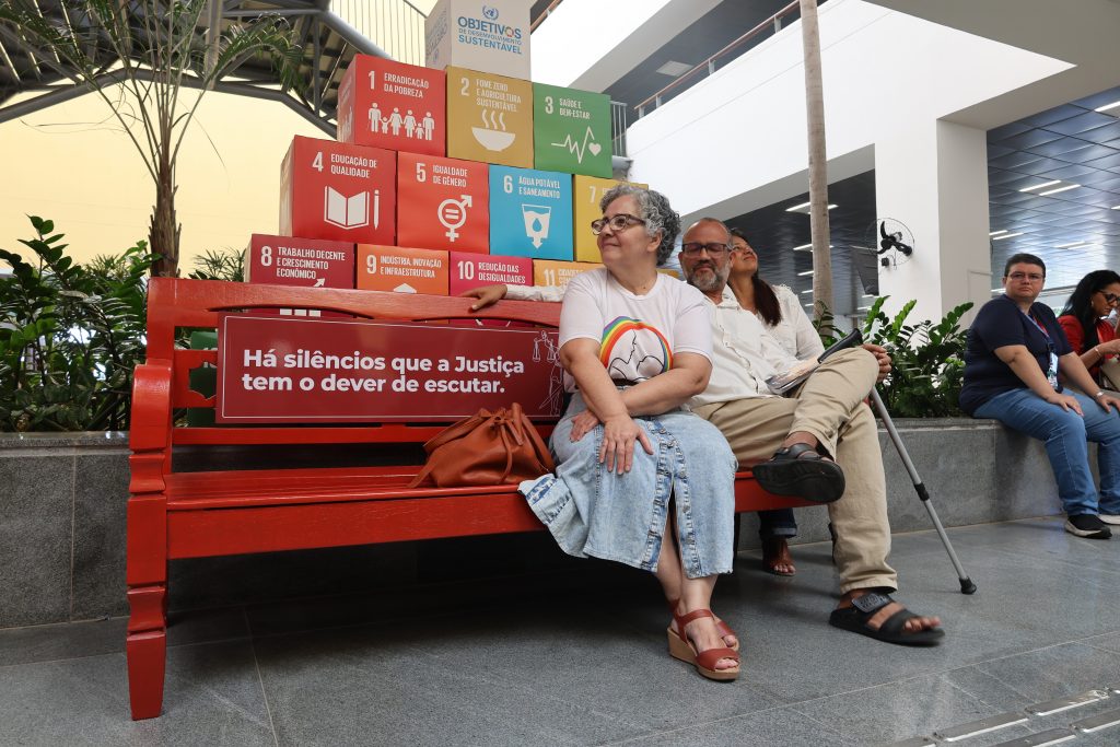 “Vozes que Ecoam” reúne diversidade, memória e arte em programação no TJBA   