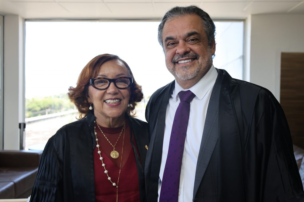Desembargadora Joanice Guimarães é homenageada em sua última sessão do Tribunal Pleno
