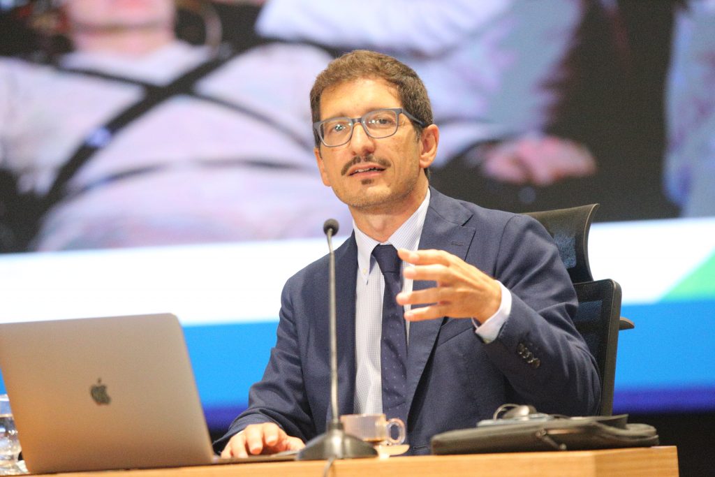 Jurista italiano Luigi Ferrajoli discute democracia, direitos fundamentais e desafios para o futuro no TJBA
