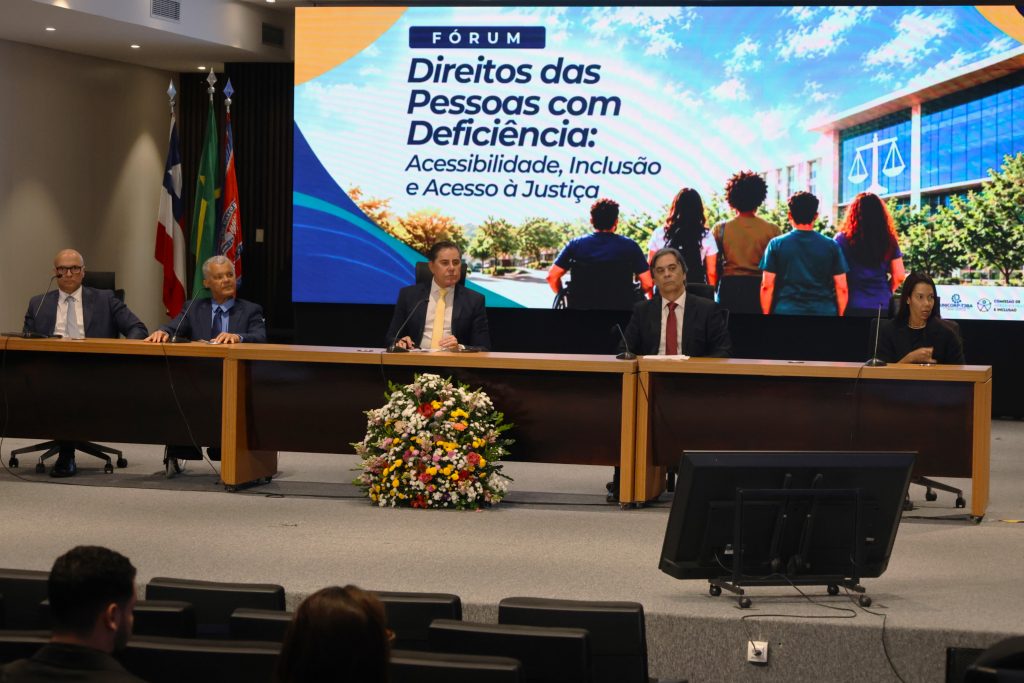 TJBA discute garantia de direitos e inclusão no Dia Nacional de Luta da Pessoa com Deficiência