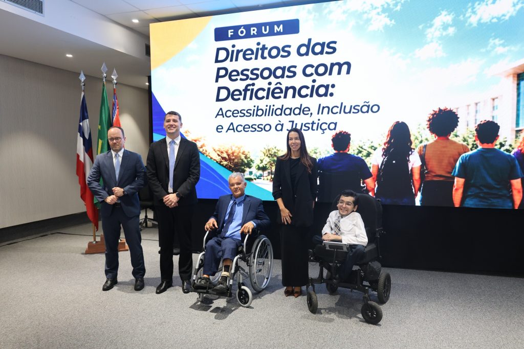TJBA discute garantia de direitos e inclusão no Dia Nacional de Luta da Pessoa com Deficiência