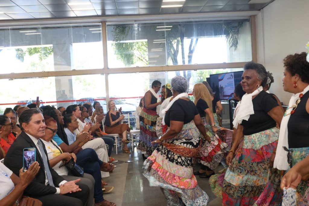 TJBA disponibiliza serviços de saúde e cidadania voltados à pessoa idosa