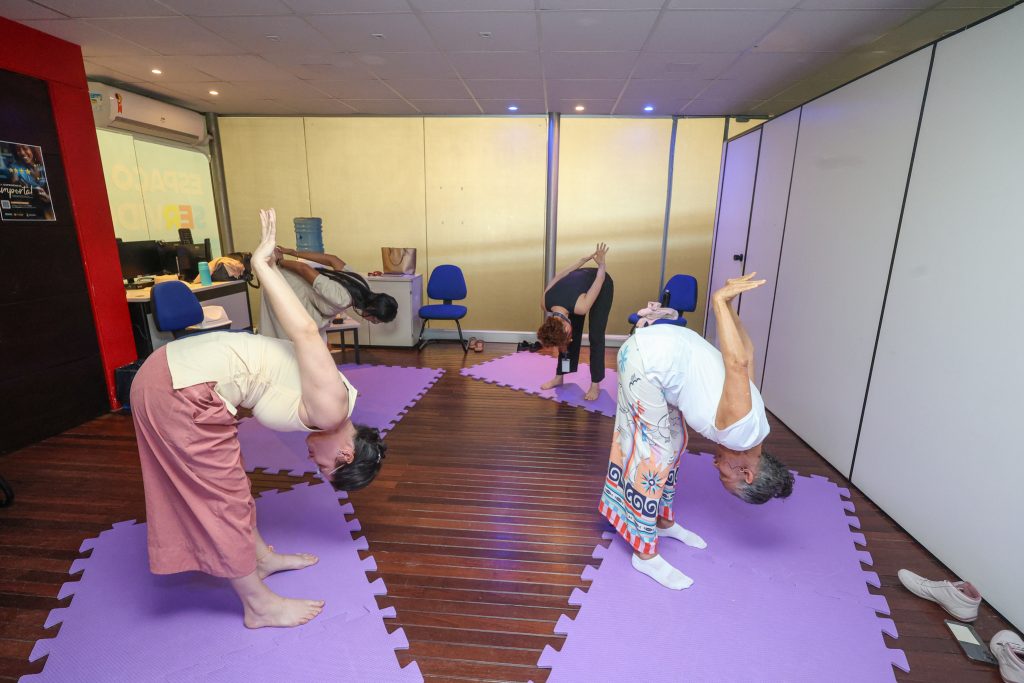 23/09/2026 - Menos pressa, mais prosa – Diálogos em saúde mental e aula de Yoga!