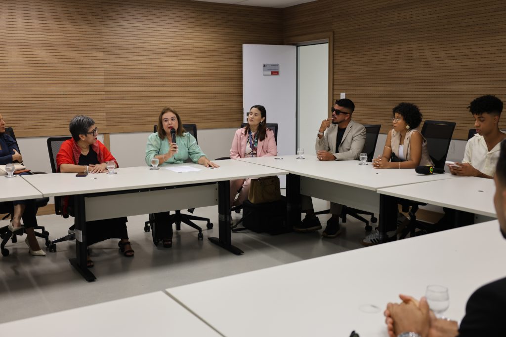 Prêmio de Jornalismo "Narrativas que Salvam" segue com inscrições abertas até 30 de outubro