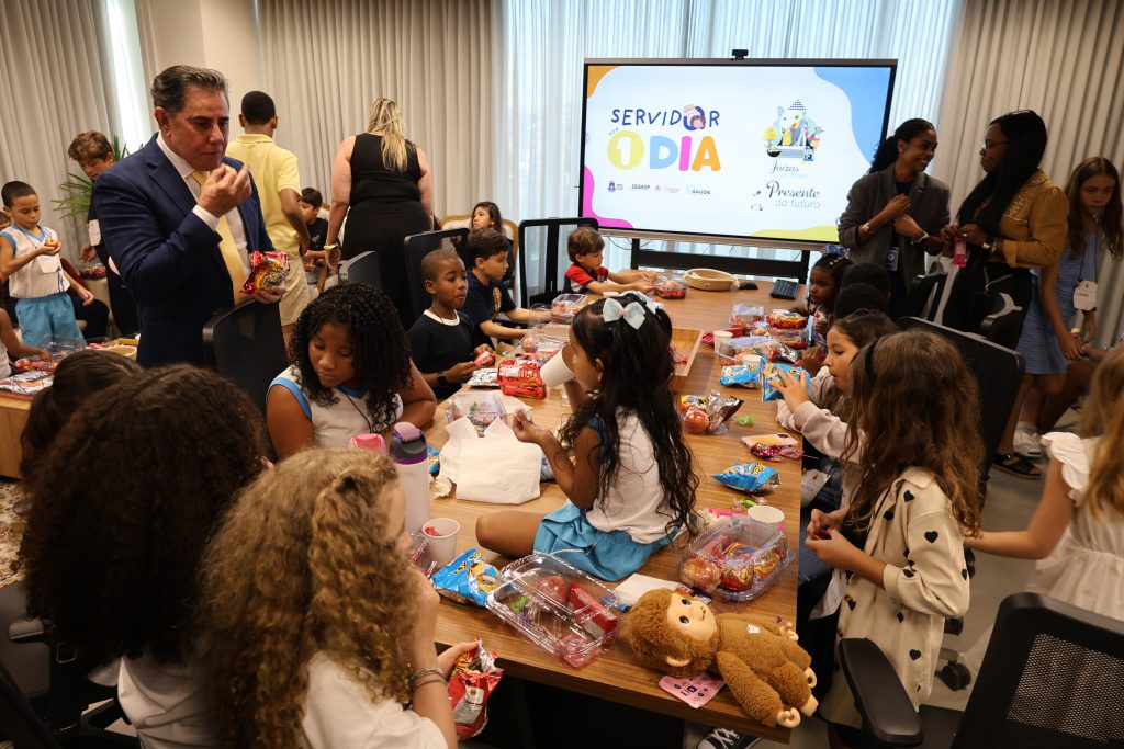 TJBA adere à ação “Juízas do Brasil – Presente do Futuro” com edição especial do "Servidor por 1 Dia"    