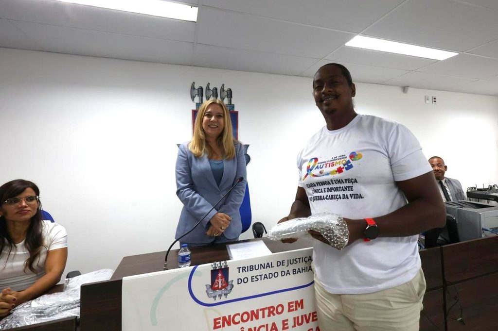 TJBA fortalece rede de proteção à infância com posse de novos agentes e capacitação em Camaçari