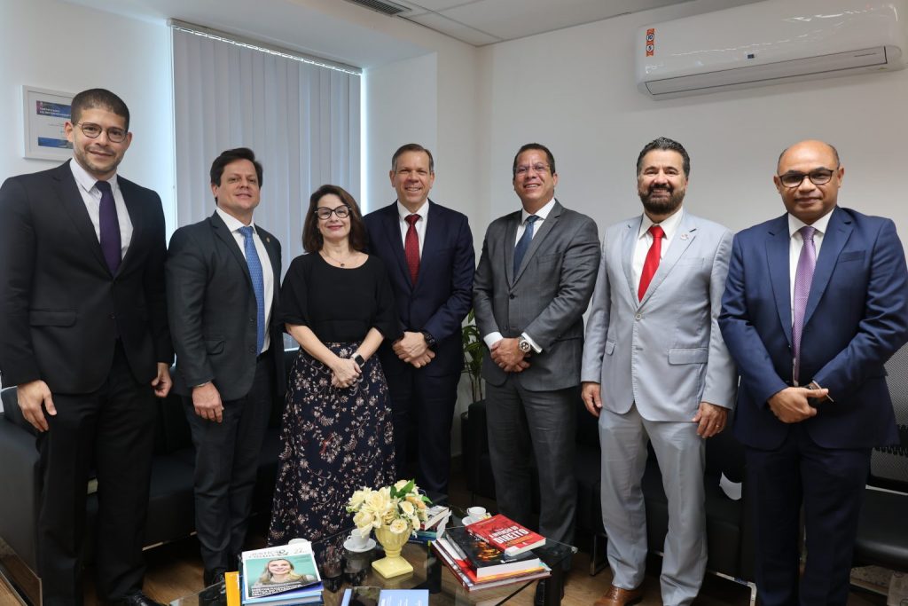 TJBA E CONSELHO FEDERAL DA OAB DEBATEMCOOPERAÇÃO PARA GESTÃO DEPRECEDENTES QUALIFICADOS